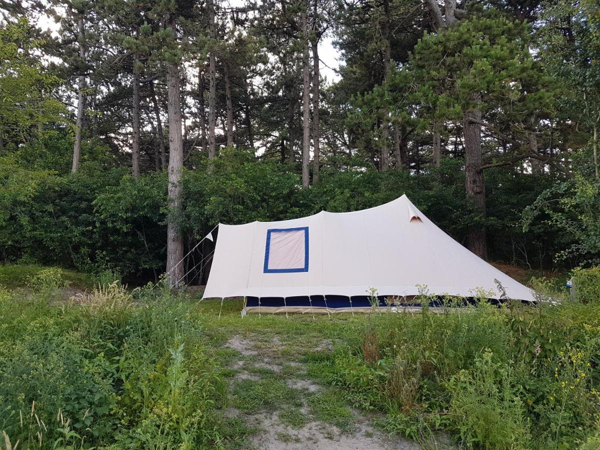 Ameland Tentenverhuur Нес Екстериор снимка