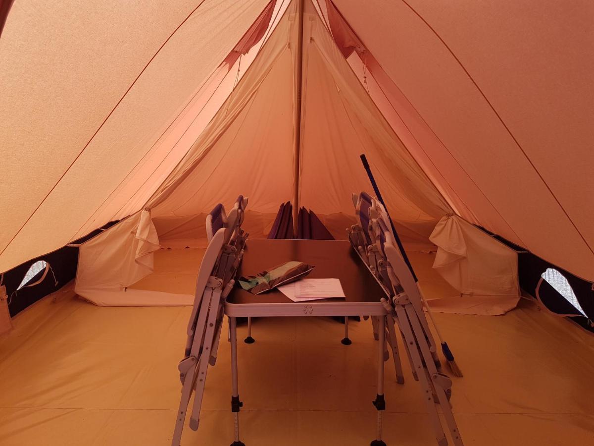Ameland Tentenverhuur Нес Екстериор снимка